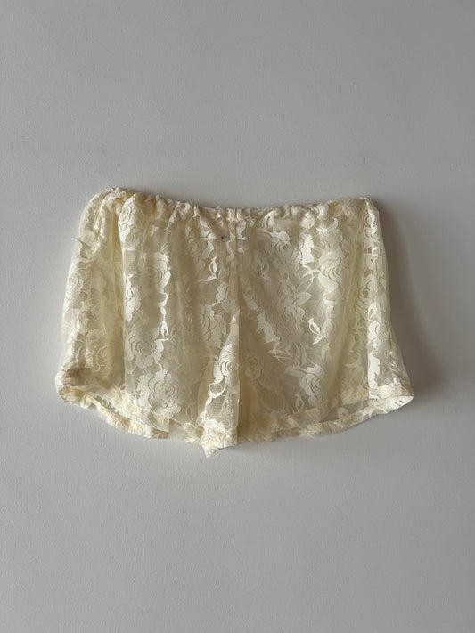 SUZANNE BRIEFS